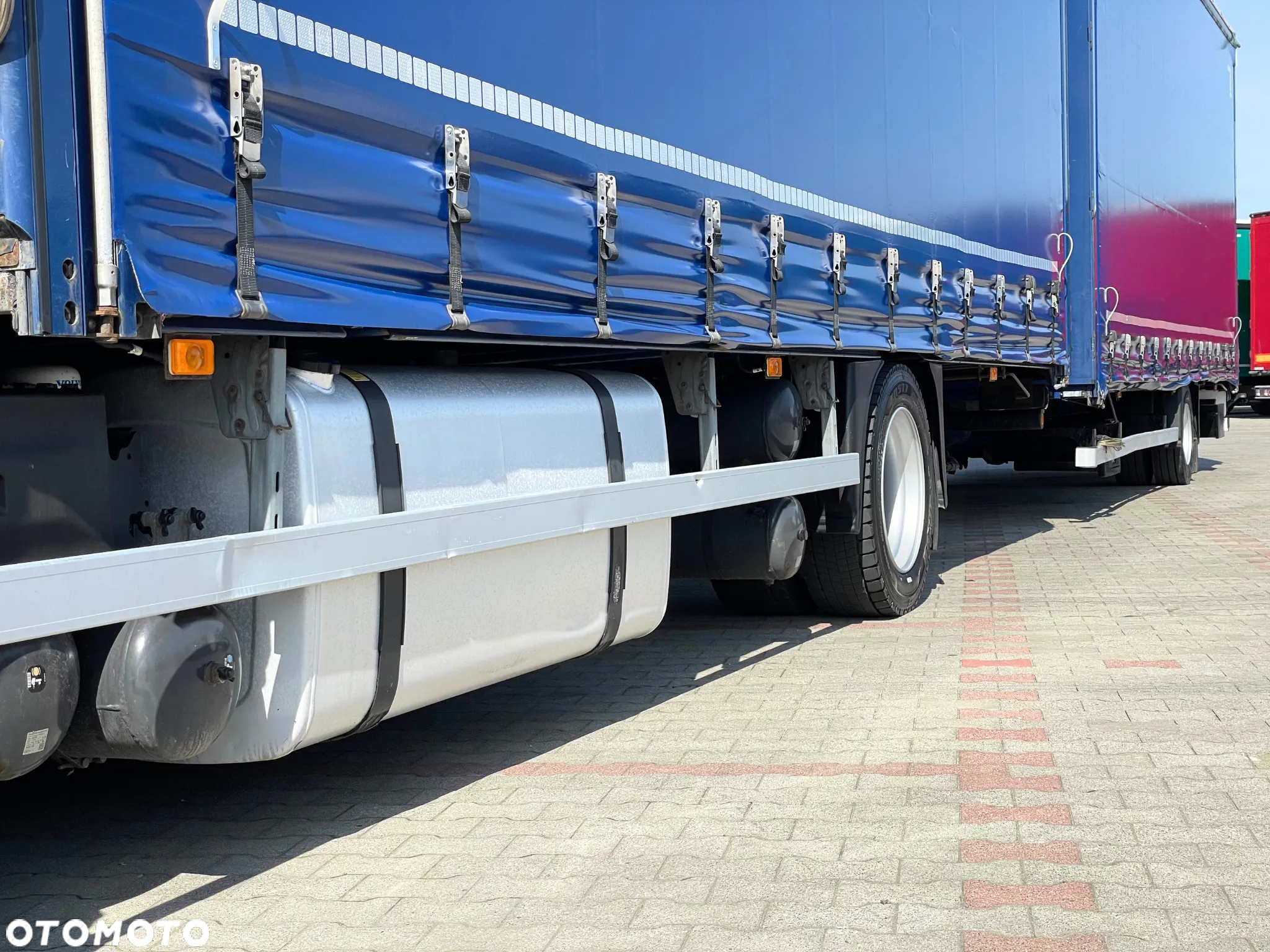 Volvo FH 420 / ZESTAW TANDEM 120M3 / PRZEJAZDOWY / SALON PL - 12