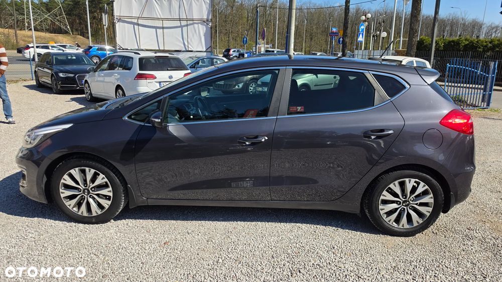 Kia Ceed 1.6 GDI L Business Line - 6