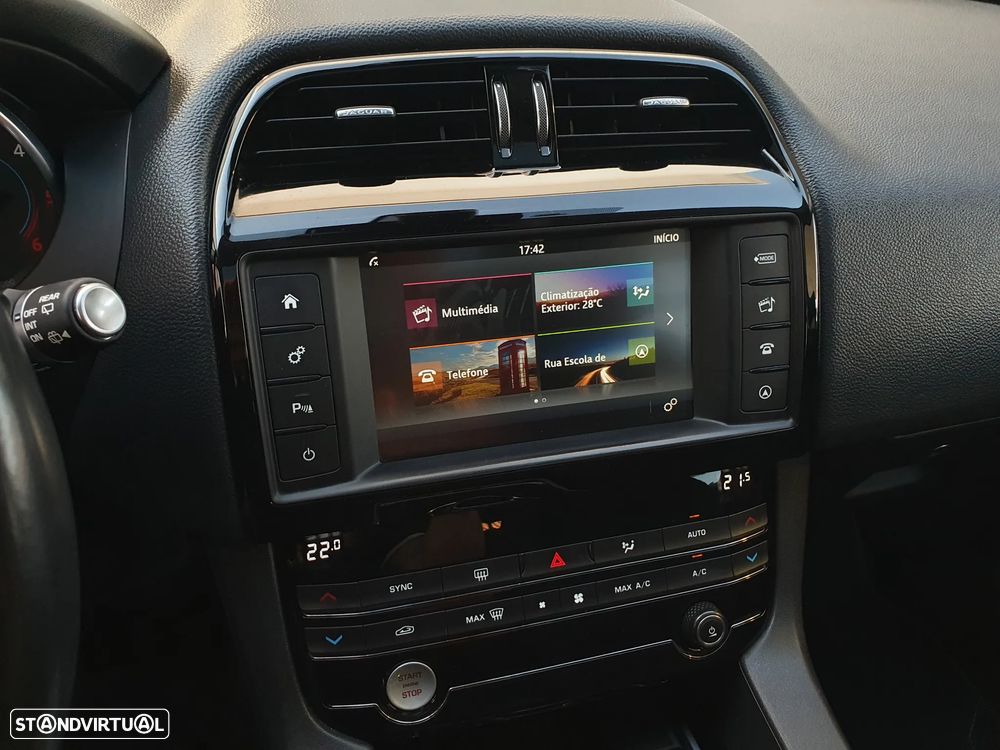 Jaguar F-Pace 2.0 i4D Pure Aut. - 10