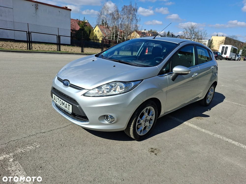 Ford Fiesta 1.4 Autom Trend - 24