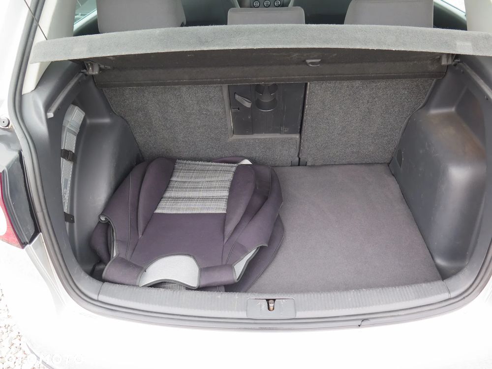 Volkswagen Golf Plus - 22