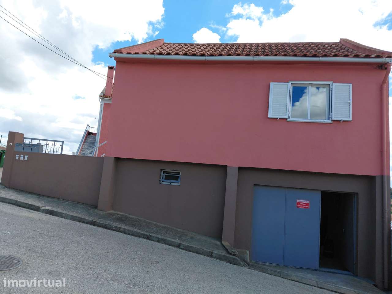 Arrenda-se moradia T1 na Quinta Vale das Rolas, Paio Pires, - Grande imagem: 3/10