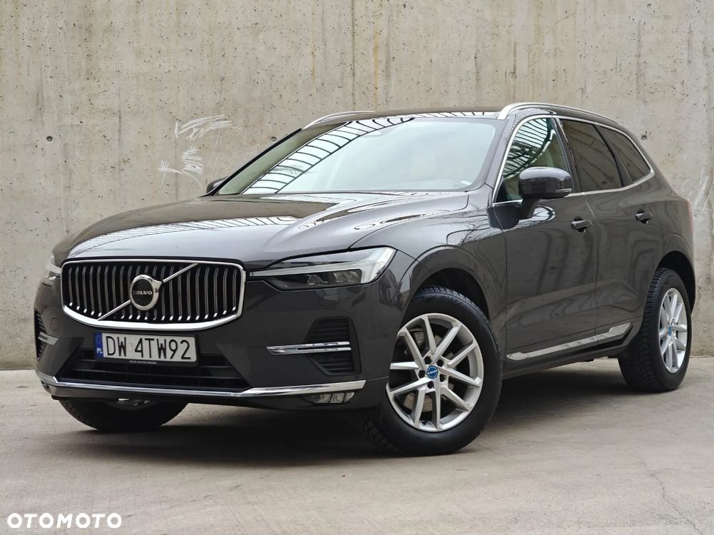 Volvo XC 60 B4 D AWD Plus Bright - 19