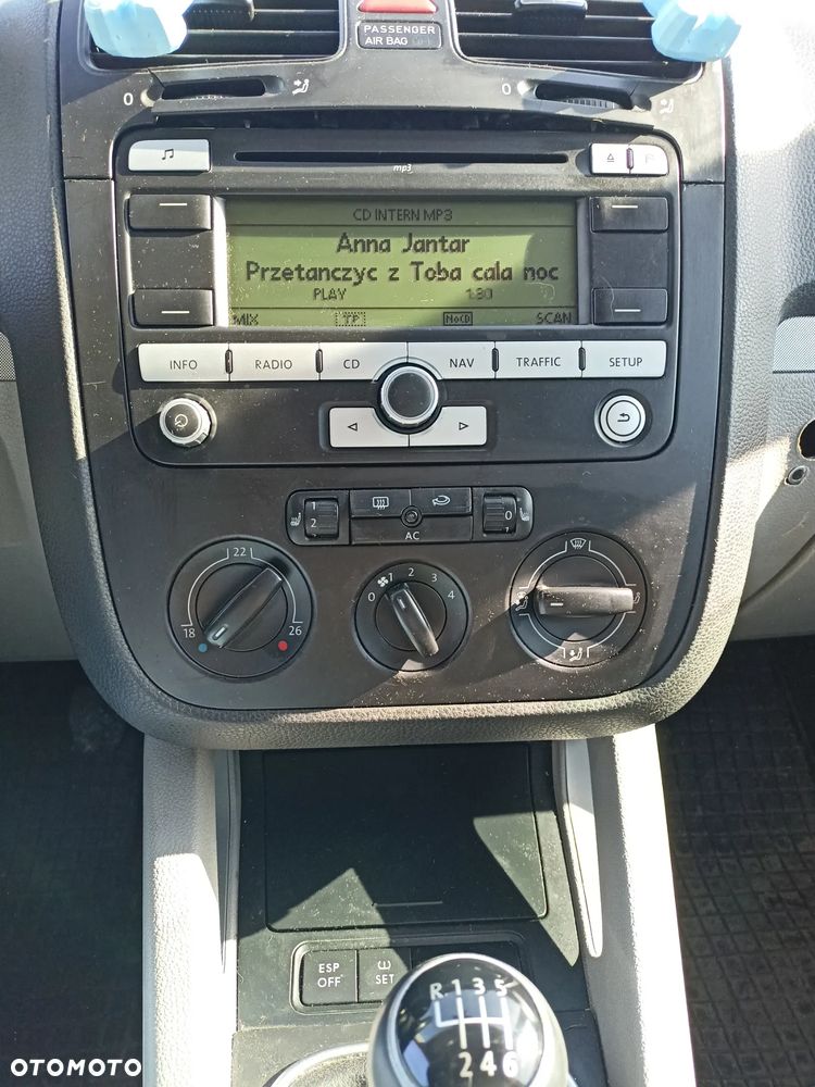 Volkswagen Golf - 10