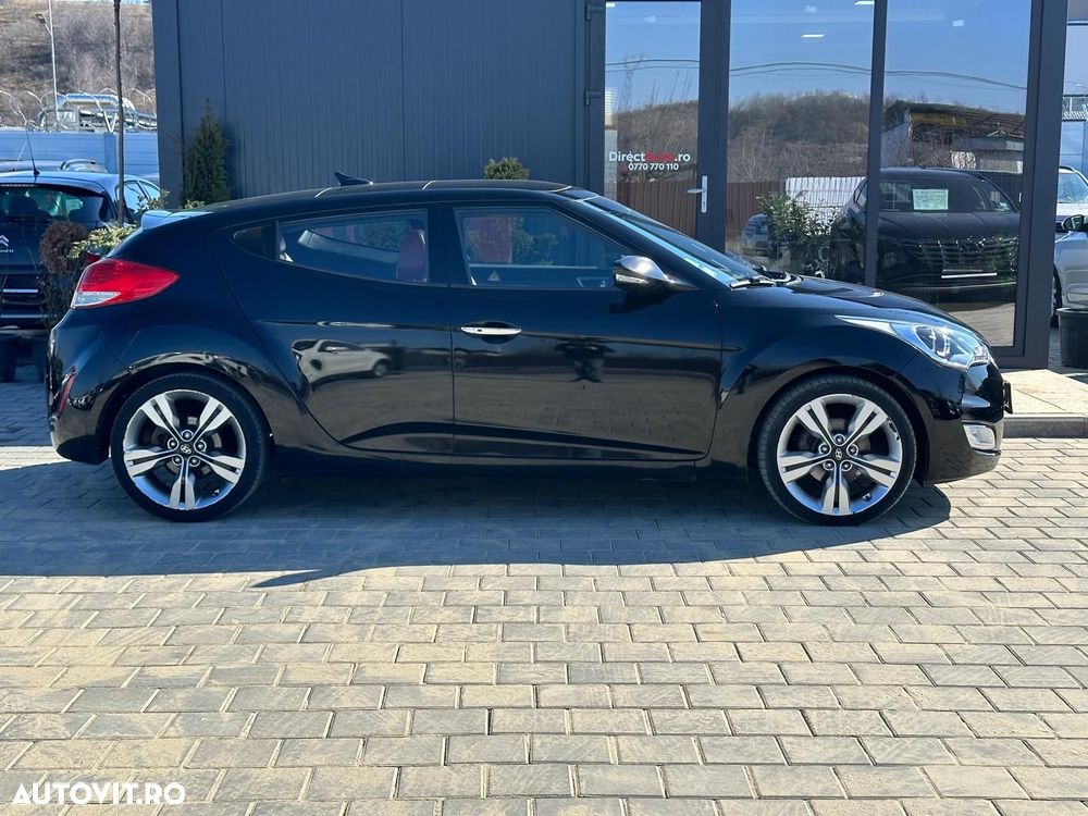 Hyundai Veloster - 5