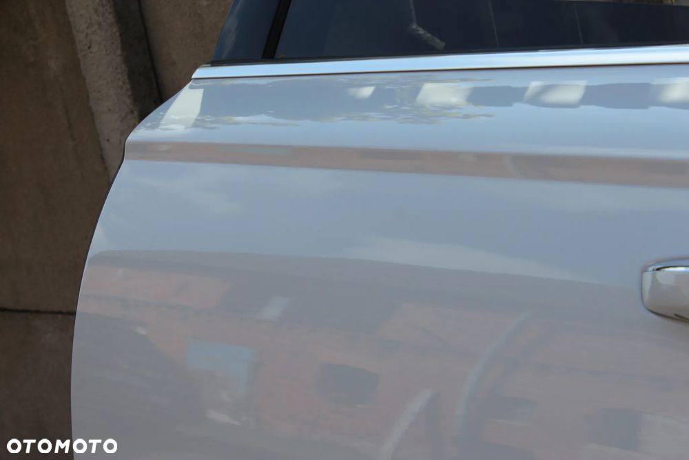 DRZWI TYLNE LEWE AUDI A6 C7 AVANT LS9R 2015 - 15