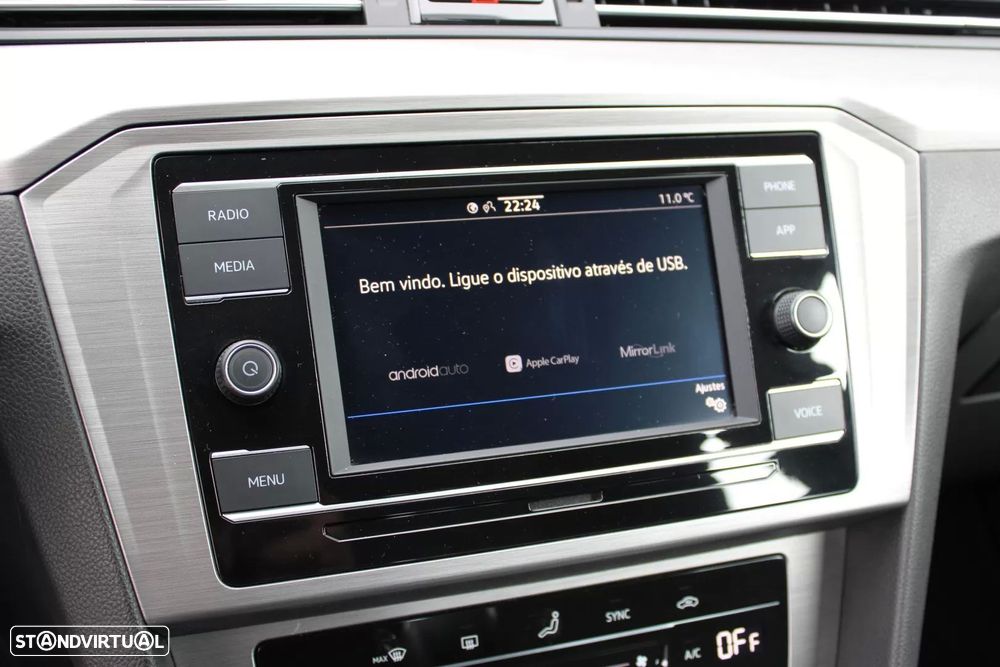 VW Passat 2.0 TDI Elegance - 20