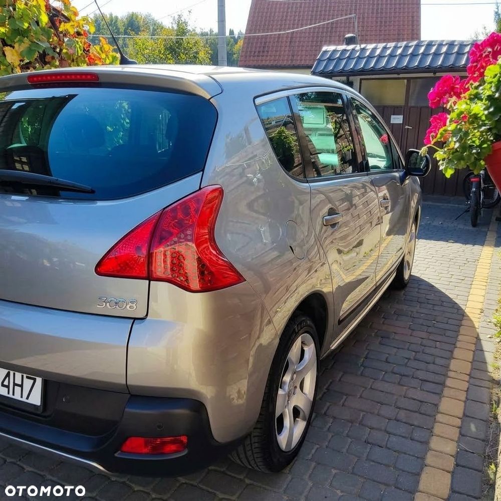 Peugeot 3008 2010 photo 5