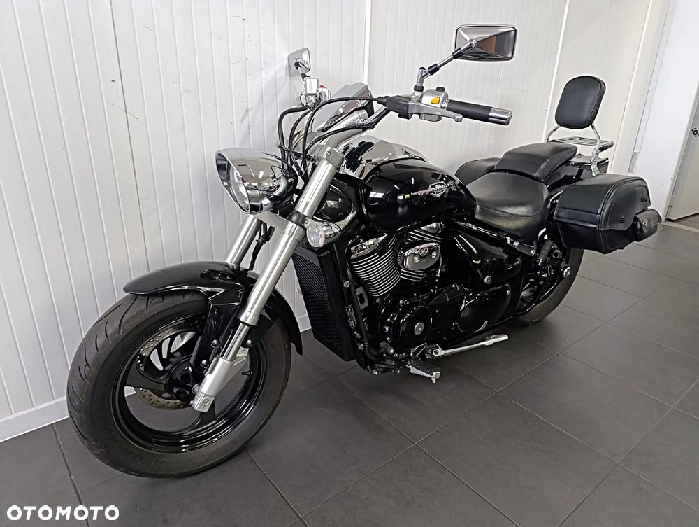 Suzuki Intruder - 6