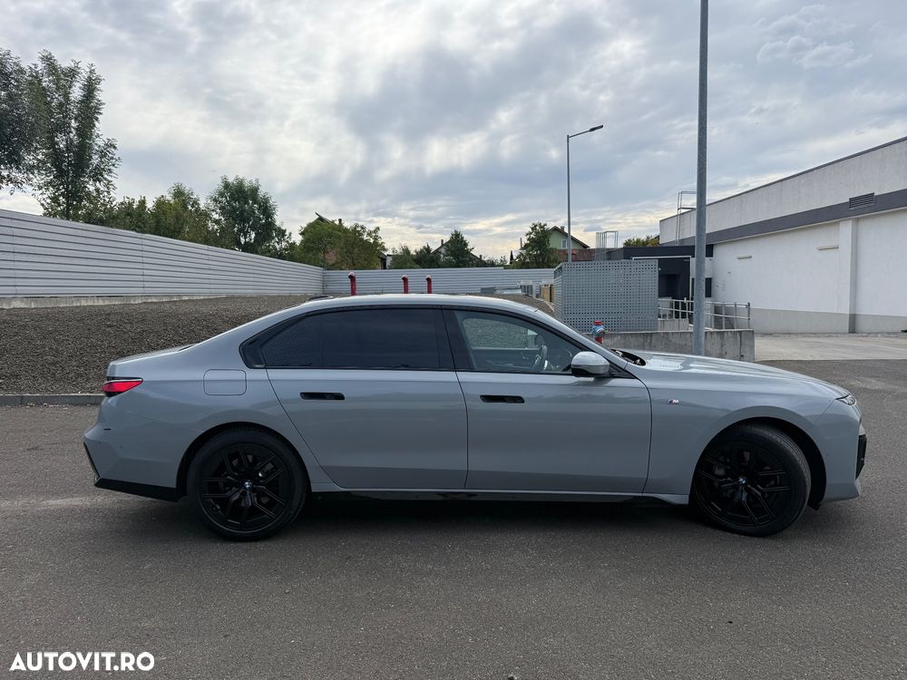 BMW Seria 7 - 8