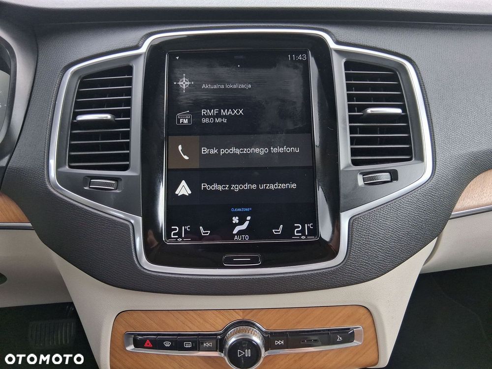 Volvo XC 90 - 22