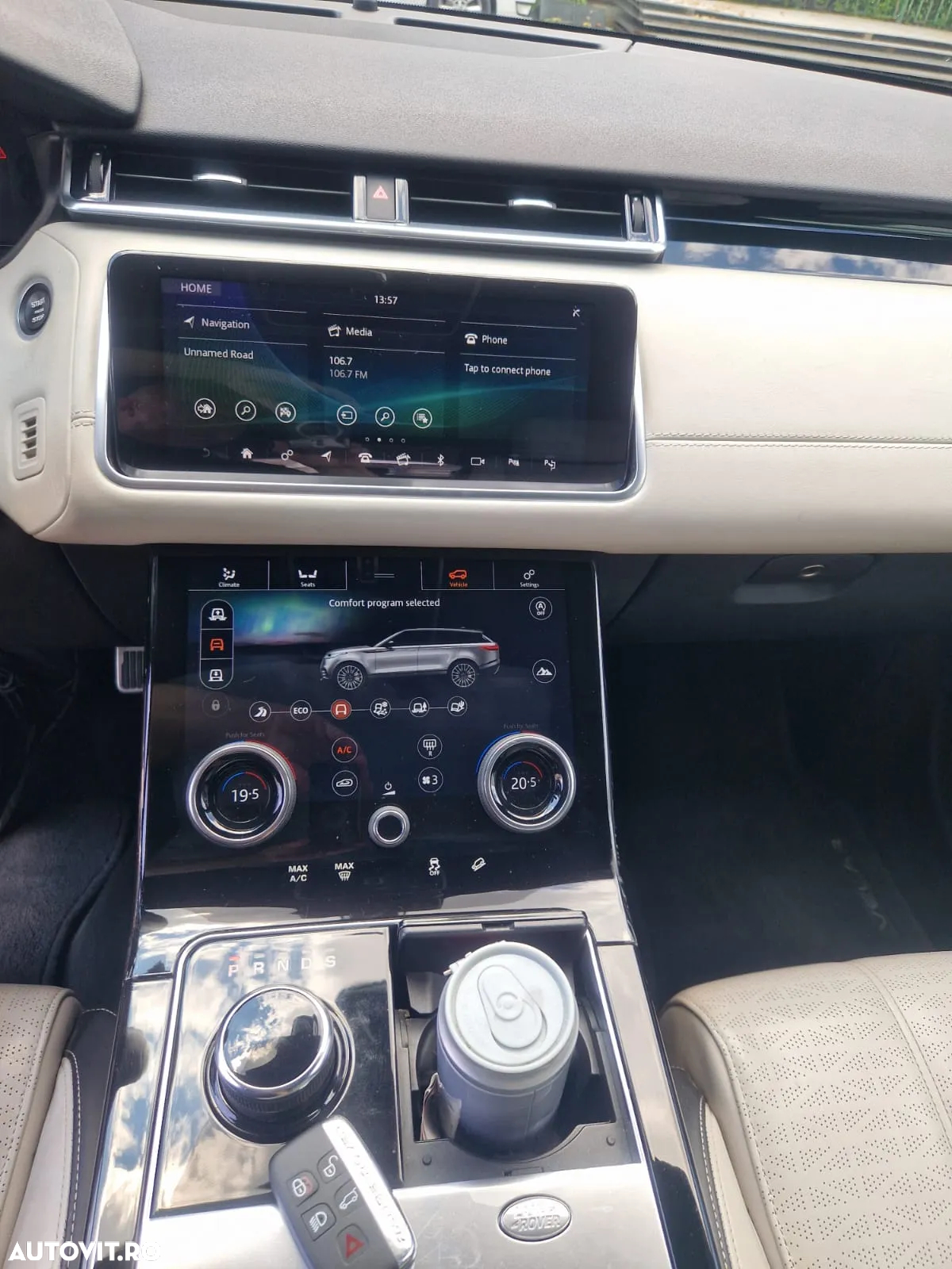Land Rover Range Rover Velar 3.0 R-Dynamic HSE - 12