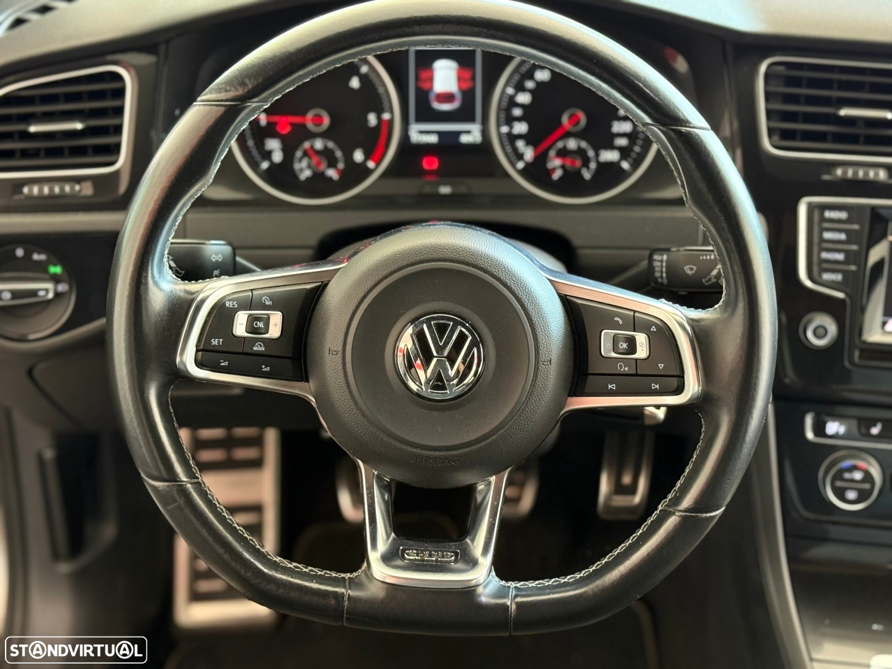 VW Golf 2.0 TDi GTD - 14