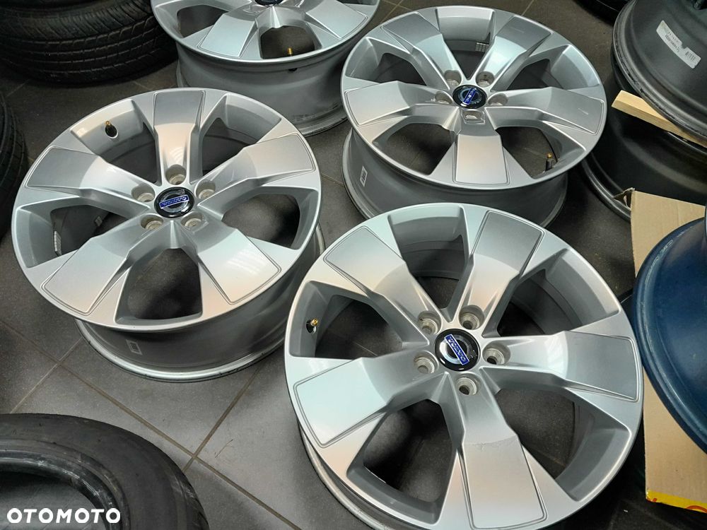 alufelgi 18 4szt oryginał VOLVO XC40 XC60 7,5x18 ET50,5 5x108 - 3