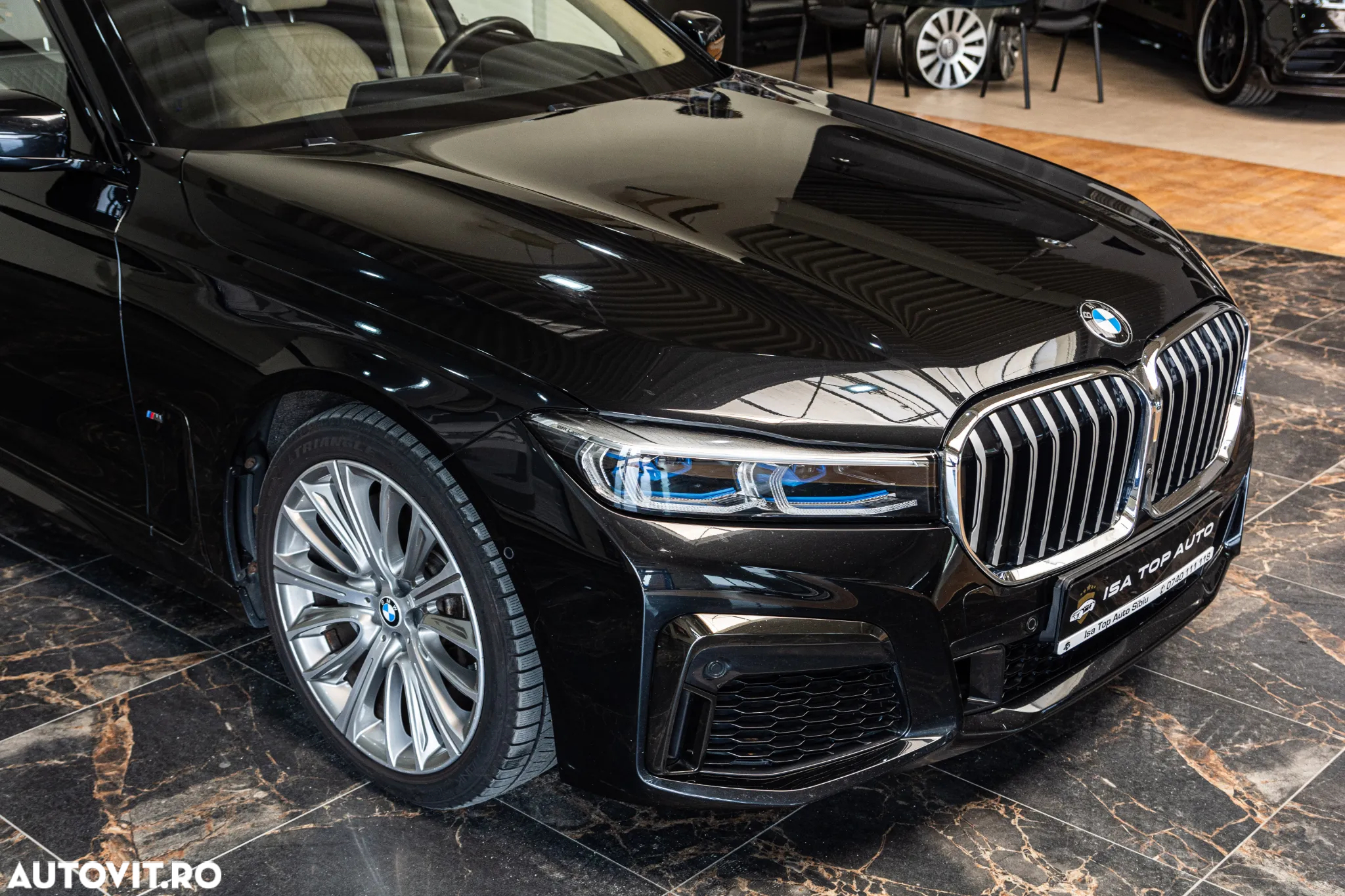 BMW Seria 7 730d xDrive MHEV - 9