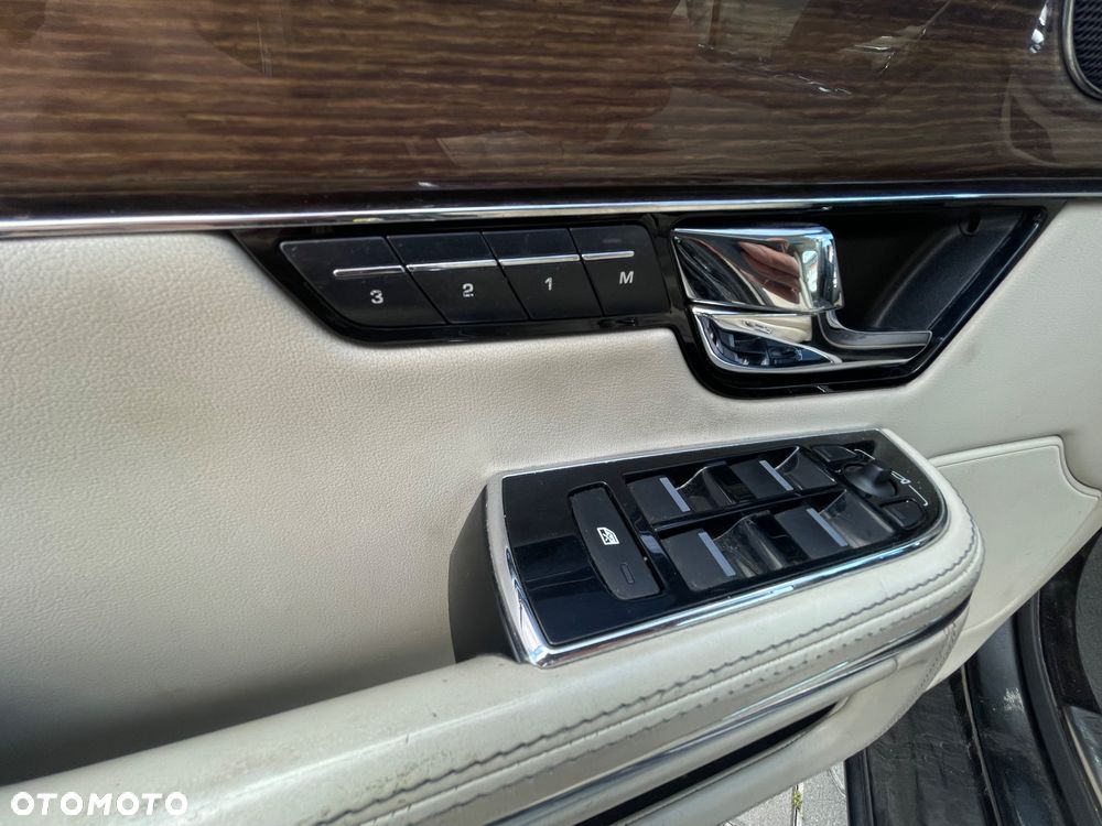 Jaguar XJ 3.0 D V6 Portfolio - 20