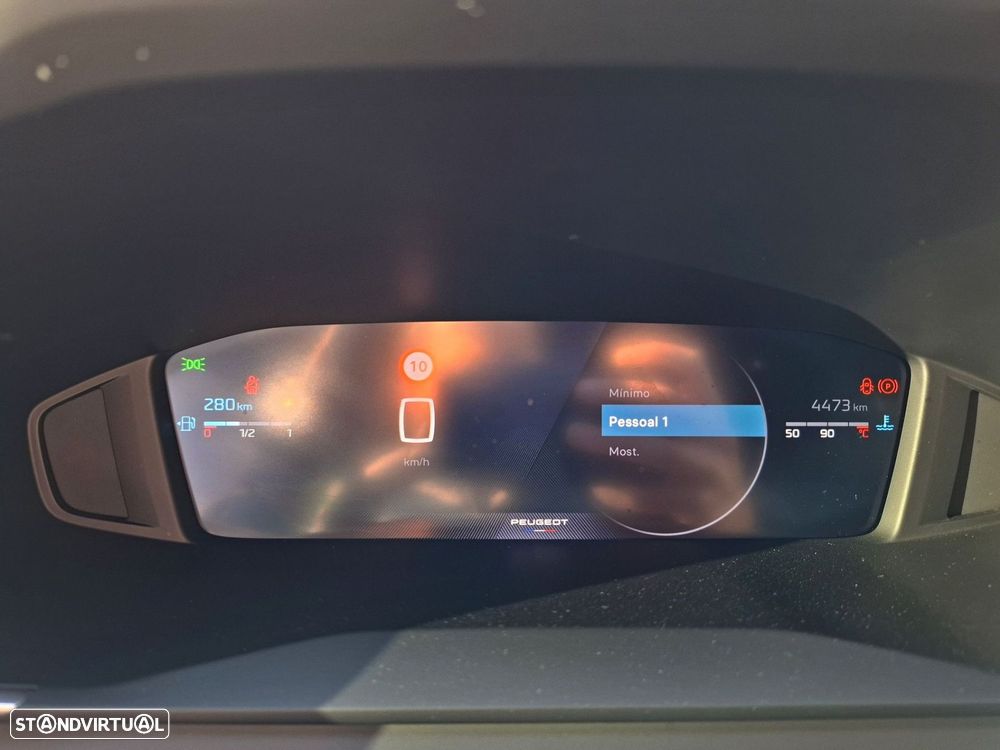 Peugeot 2008 1.2 PureTech Allure - 14