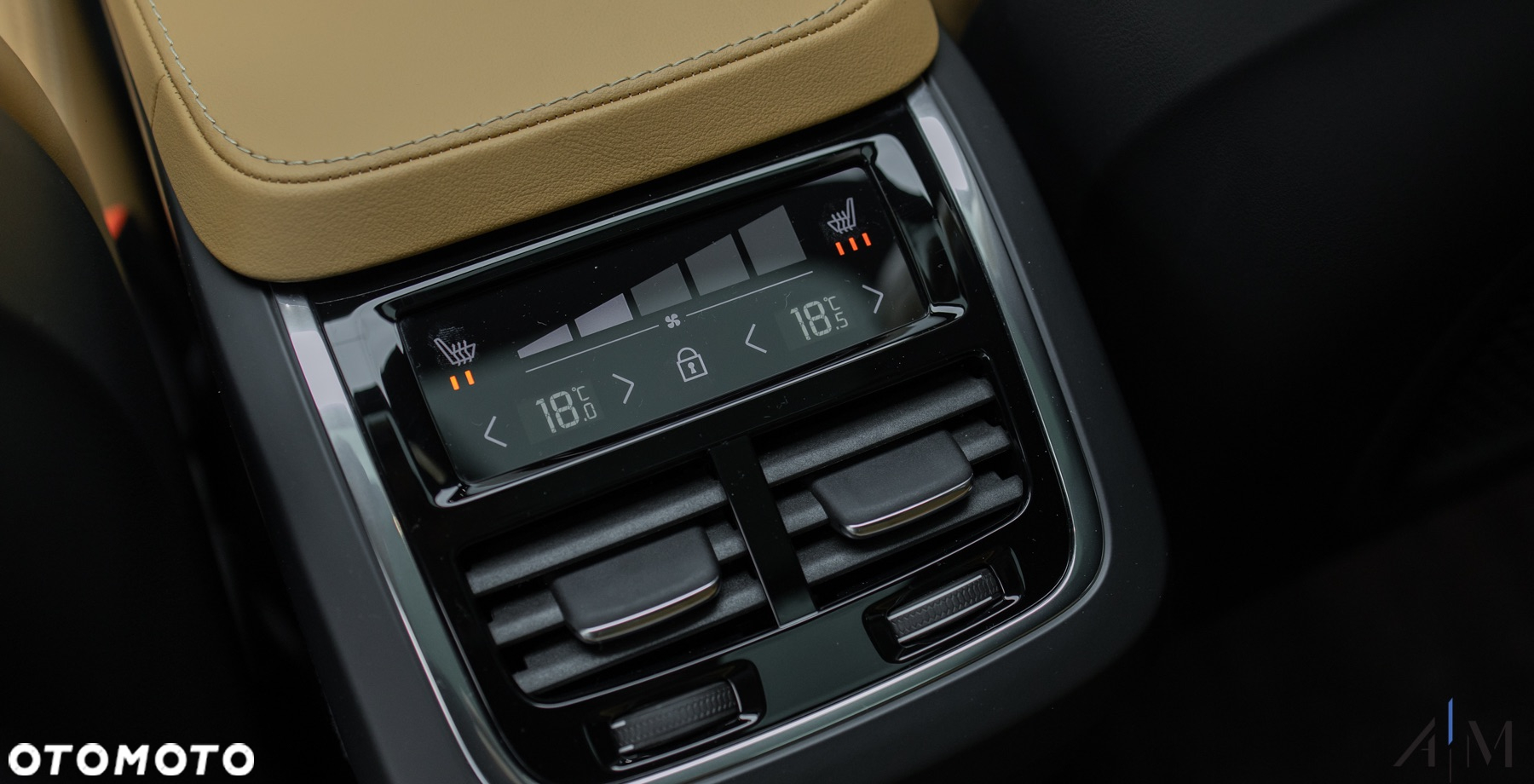 Volvo XC 90 B5 D AWD Ultimate Bright - 30