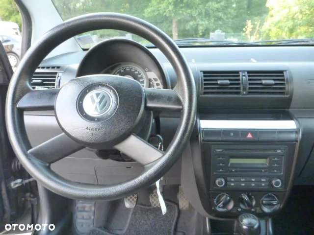 Volkswagen Fox 1.2 - 13