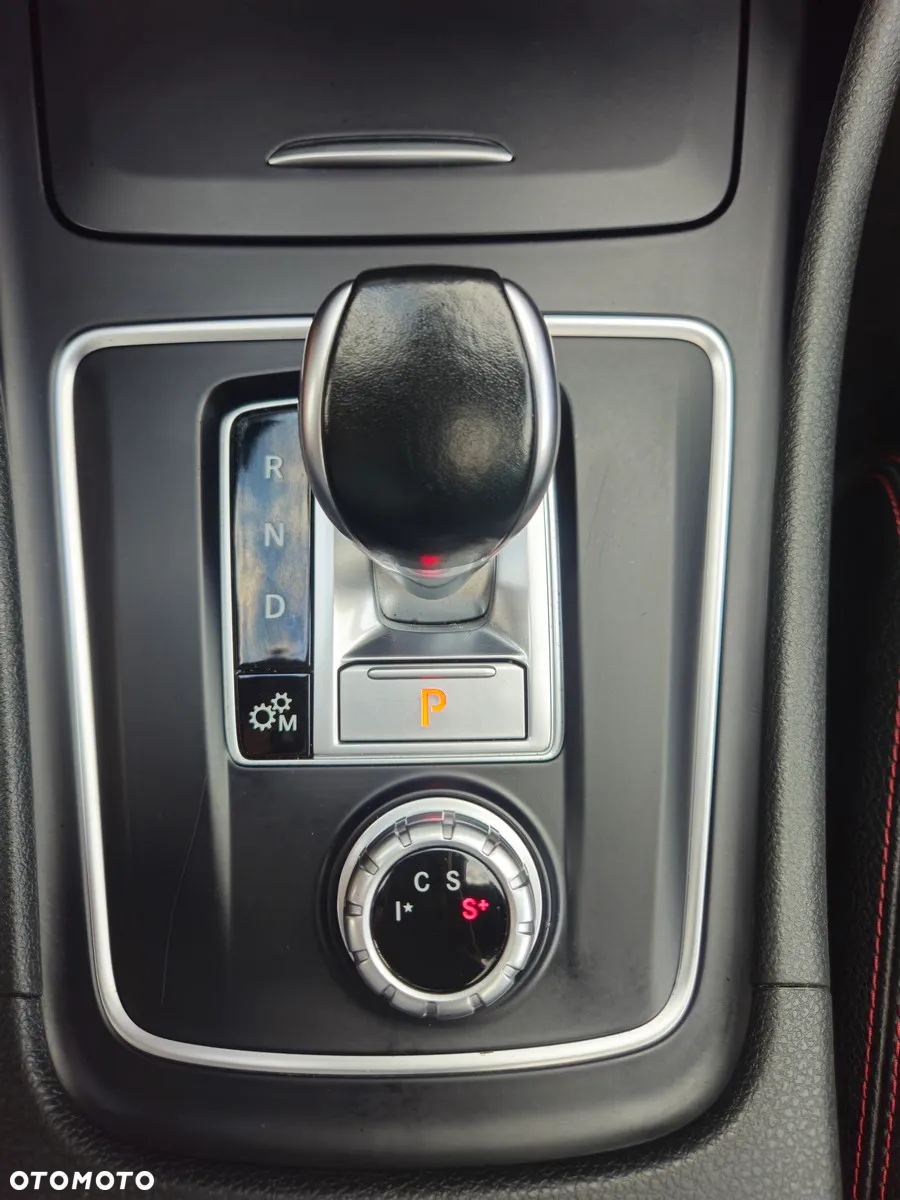 Mercedes-Benz CLA AMG 45 4-Matic - 32