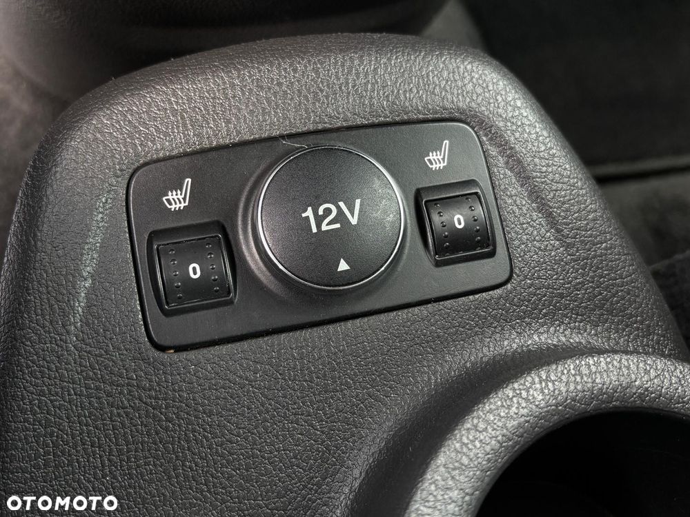 Ford Tourneo Connect Grand - 17