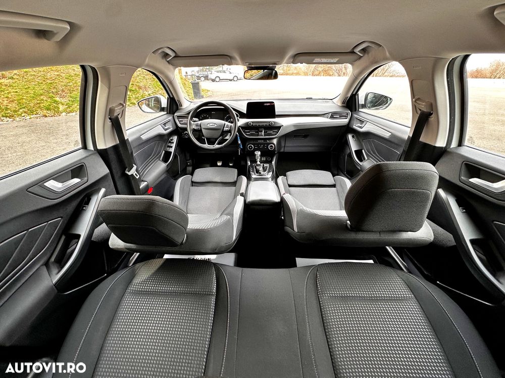 Ford Focus 1.0 EcoBoost Trend Edition - 11