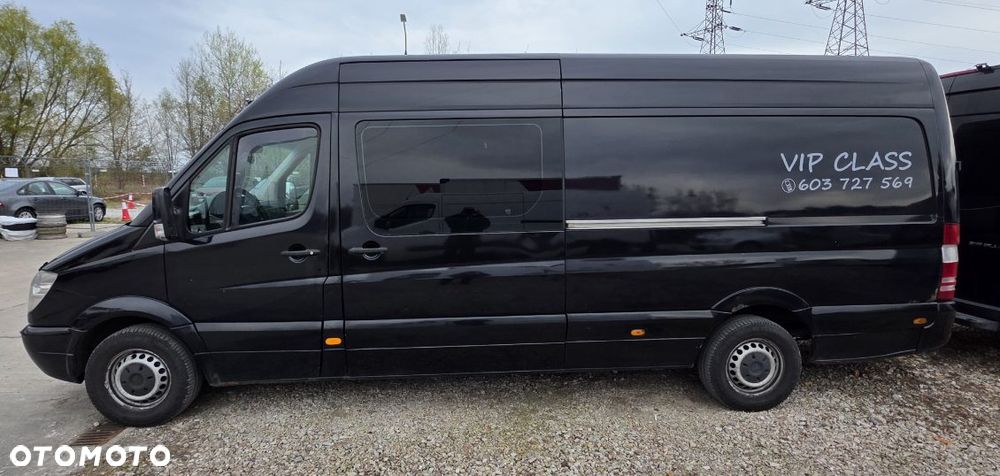 Mercedes-Benz Sprinter - 4