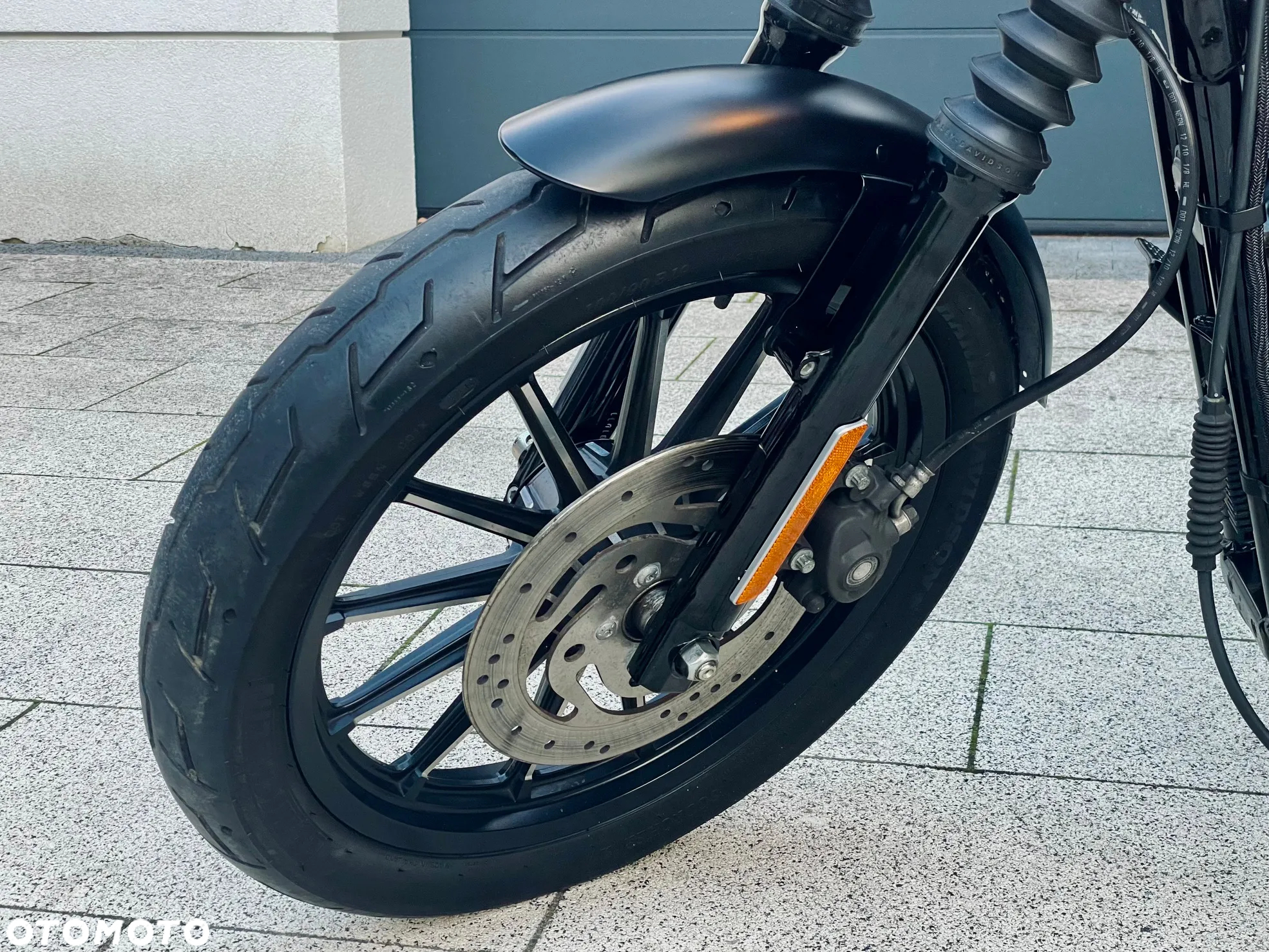 Harley-Davidson Sportster Iron 883 - 7