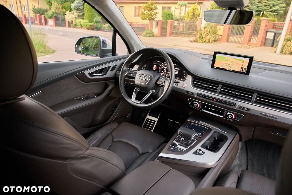Audi SQ7 - 28