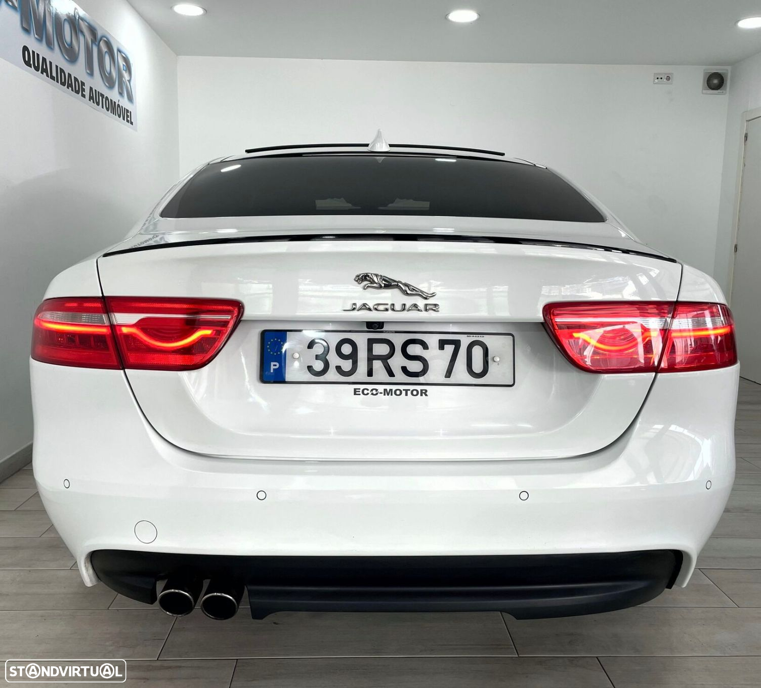 Jaguar XE 2.0 D R-Sport Aut. - 19