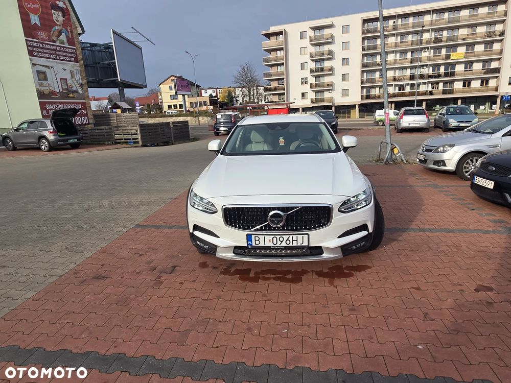 Volvo V90 Cross Country - 7
