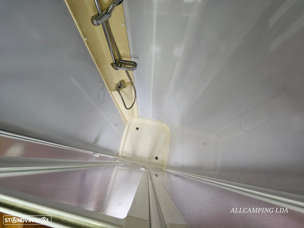 Knaus Sport TI CAMA FRANCESA SALÃO FACE TO FACE - 32