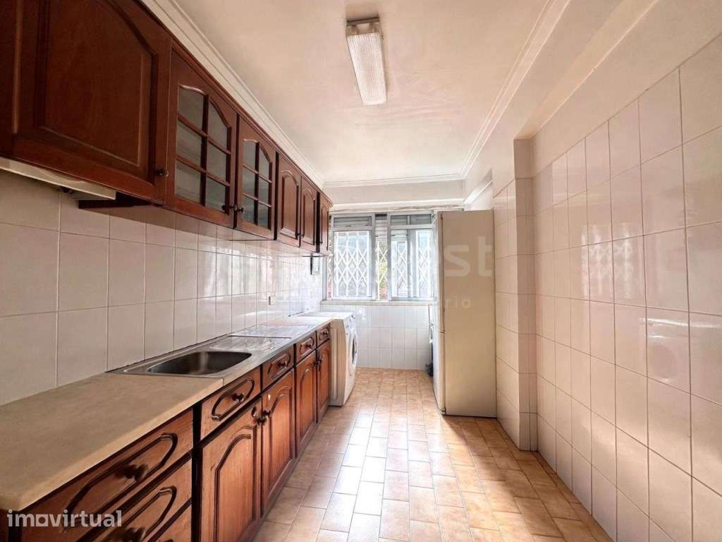 Apartamento T3 com arrecadação na Damaia de Cima - Grande imagem: 4/23