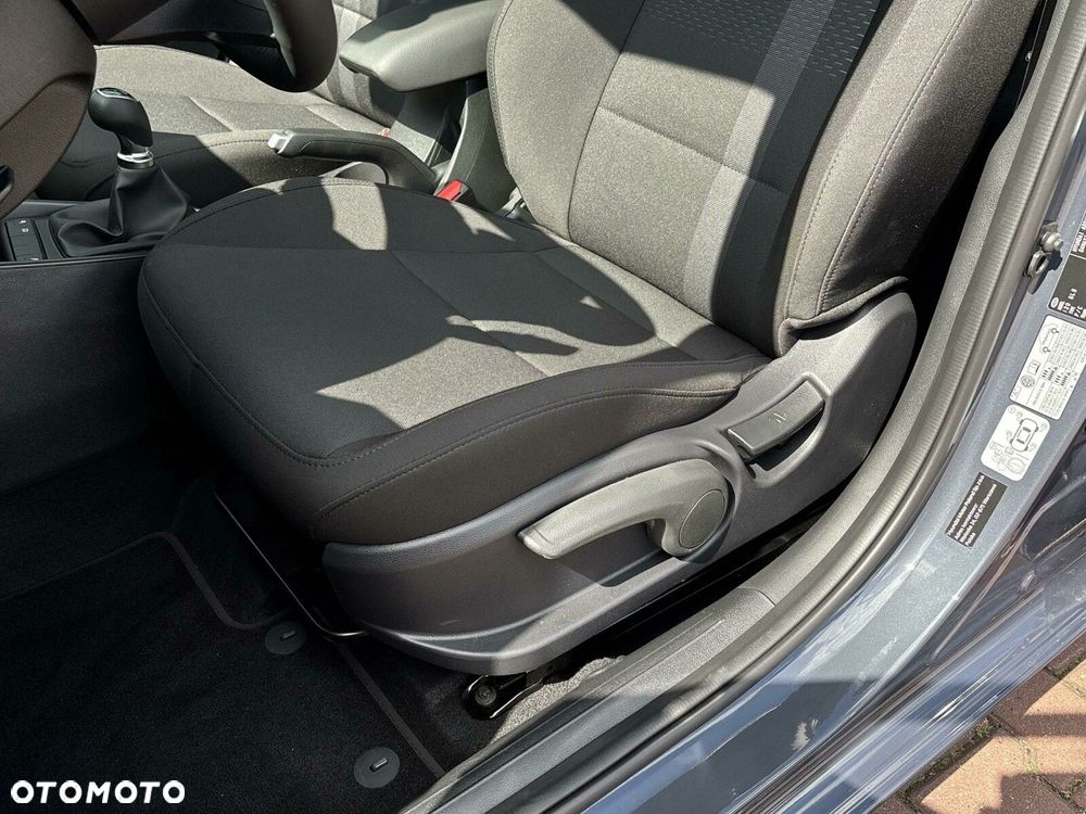 Hyundai i20 1.2 Modern - 12