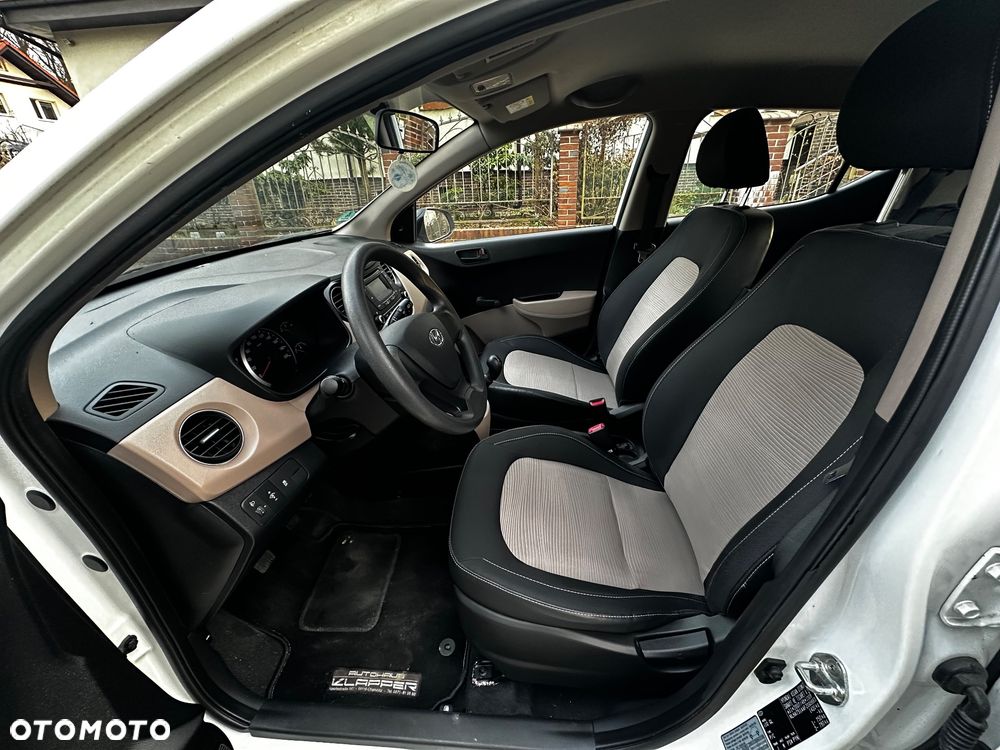 Hyundai i10 - 16