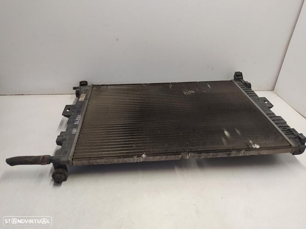 RADIADOR AGUA RENAULT SCÉNIC II 2005 -8200115541 - 1