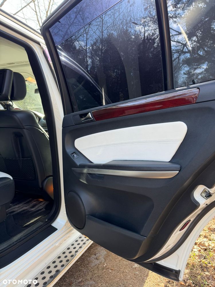 Mercedes-Benz GL 500 - 15