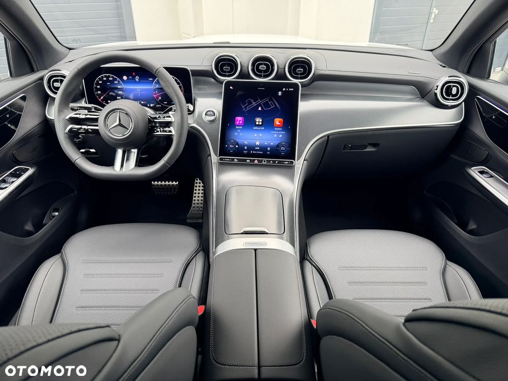 Mercedes-Benz GLC - 11