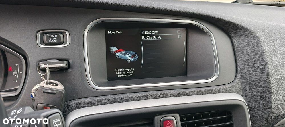 Volvo V40 D2 Kinetic - 19