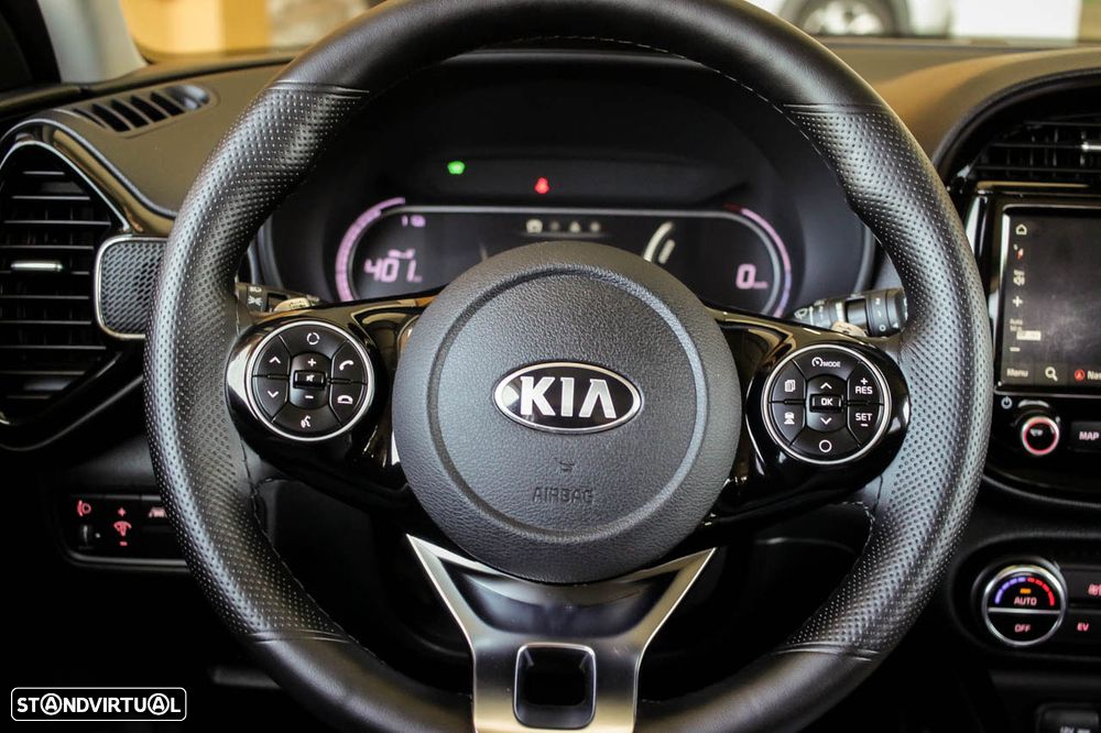 Kia e-Soul Vision - 13
