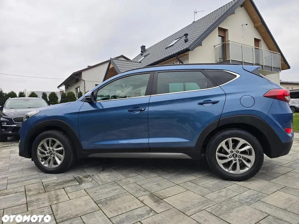 Hyundai Tucson 2.0 CRDI 2WD Style - 17