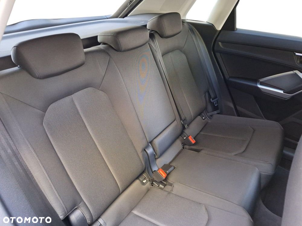 Audi Q3 - 12