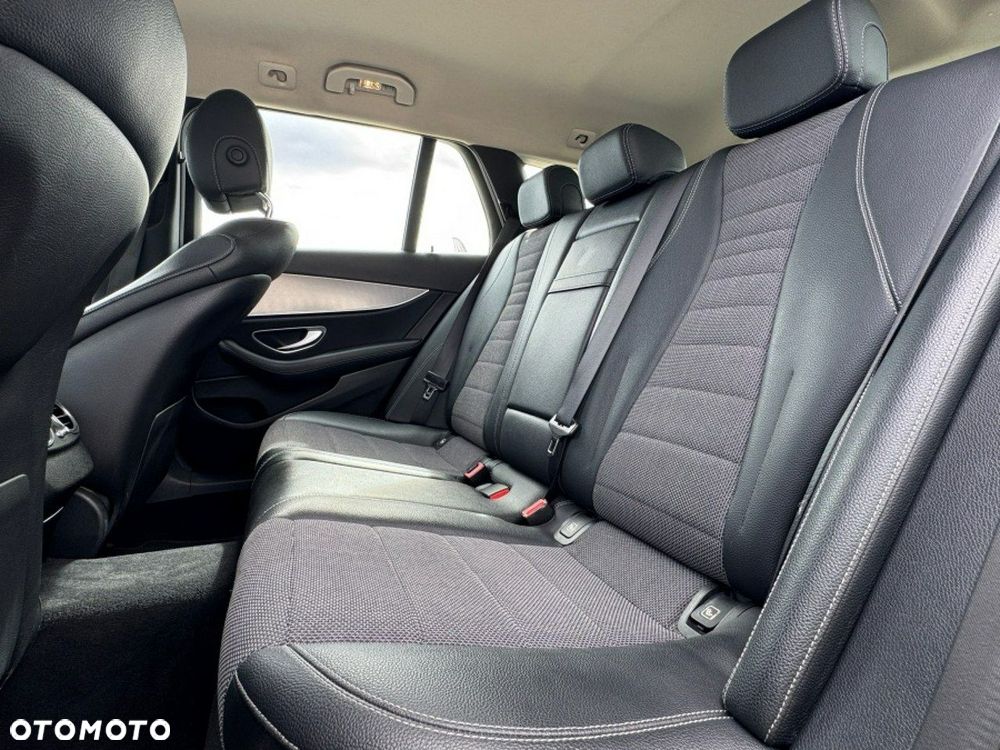 Mercedes-Benz Klasa E 200 T 7G-TRONIC Avantgarde - 17