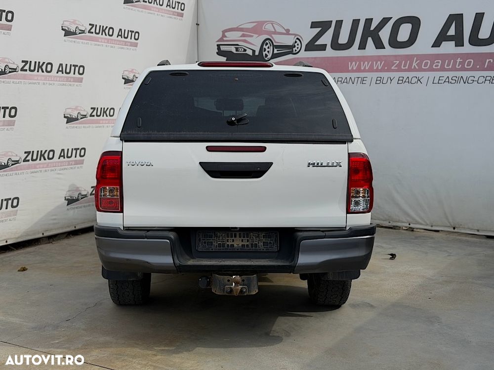 Toyota Hilux - 5