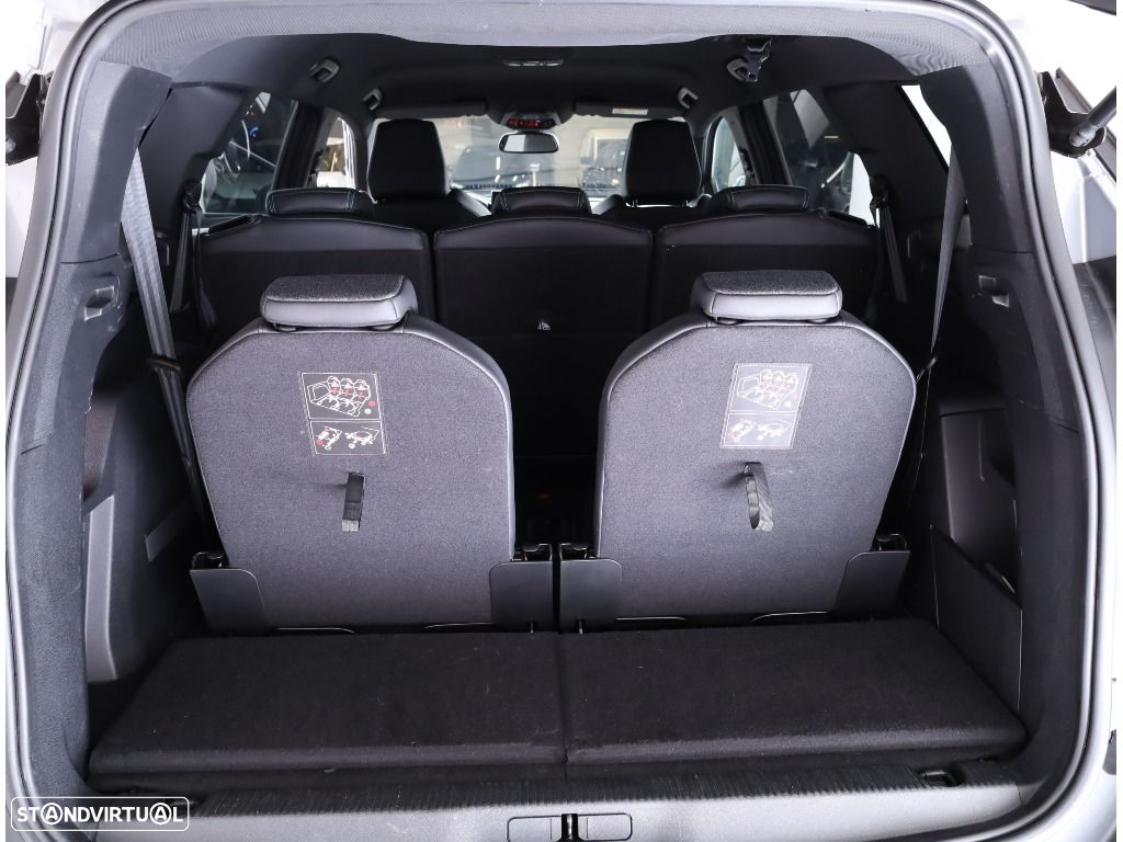 Peugeot 5008 1.2 PureTech Allure Pack EAT8 - 26