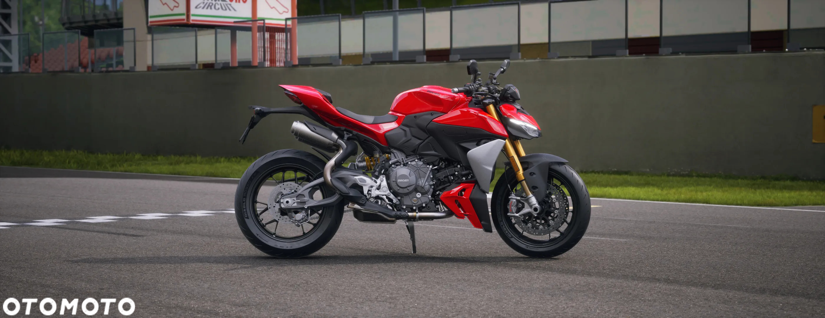 Ducati Streetfighter V2 - 2