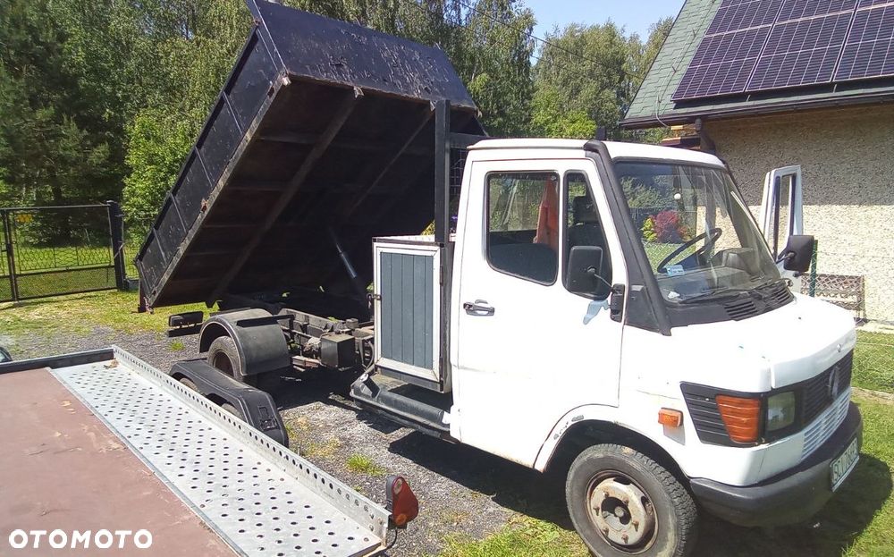 Mercedes-Benz 407-410 - 18