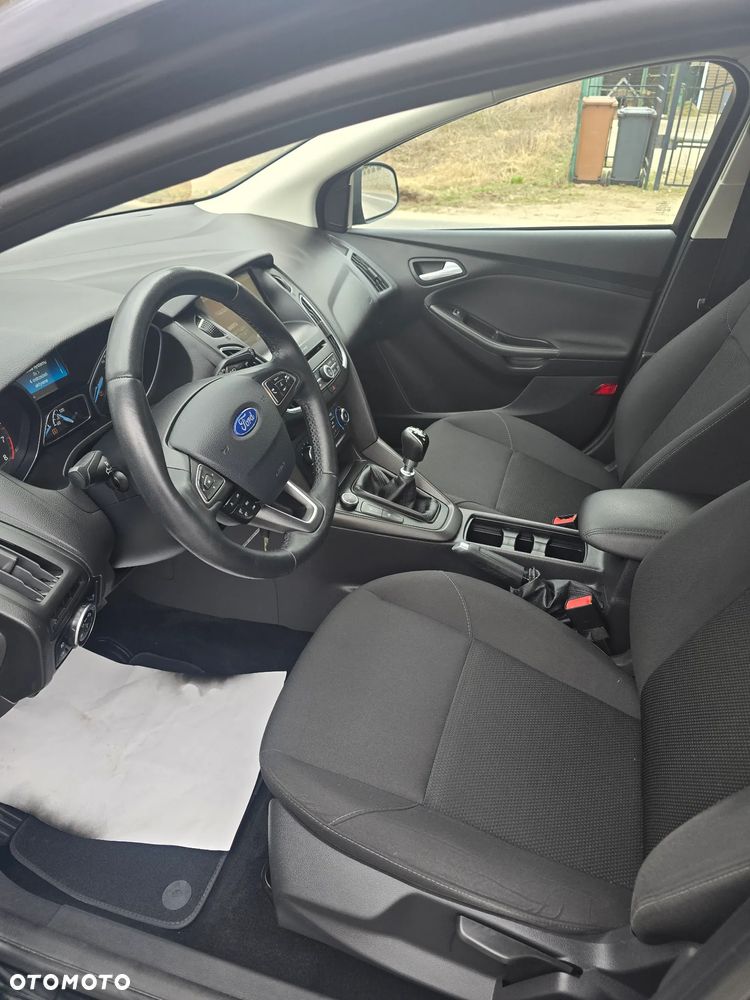 Ford Focus 1.5 EcoBoost STart-Stopp-System TITANIUM - 19