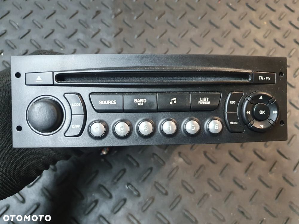 RADIO FABRYCZNE RADIOODTWARZACZ CD 96639793XT00 PEUGEOT 207 - 1