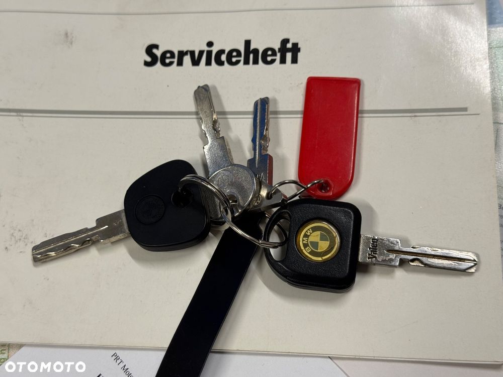 BMW Seria 5 525i - 37